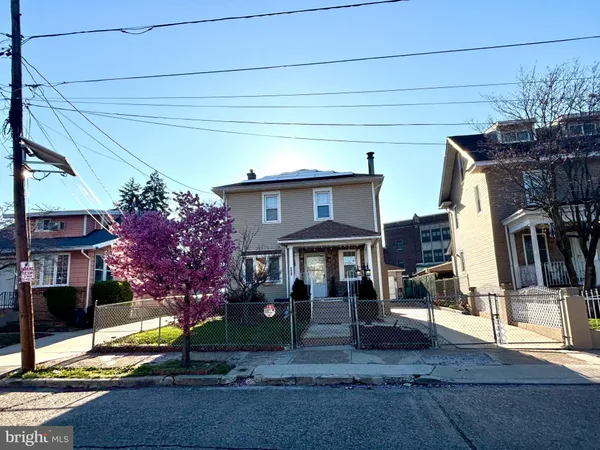 $275,000 | 3430 Fairfax Drive, Camden, NJ 08105