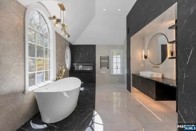 $7,998,000 | 4 Duck Pond Road, Alpine, NJ 07620