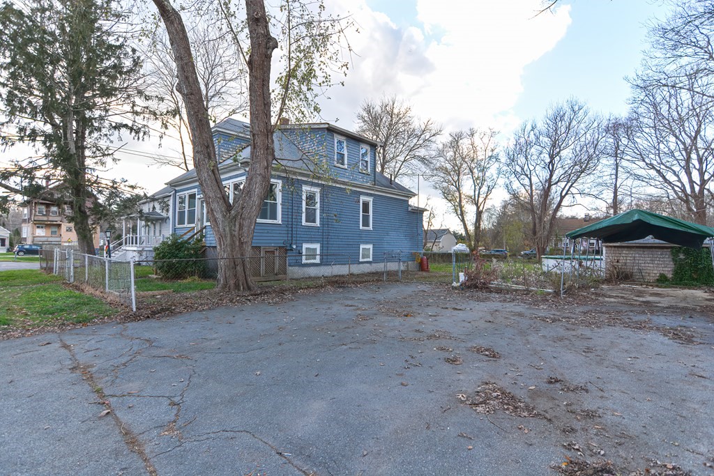 10 Perry Street Fairhaven, MA 02719 - Photo 6 of 42 Gallery Image 6