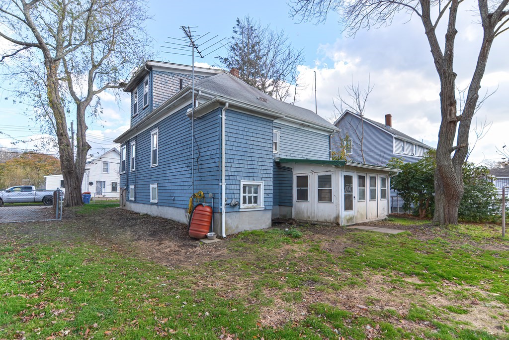 10 Perry Street Fairhaven, MA 02719 - Photo 7 of 42 Gallery Image 7