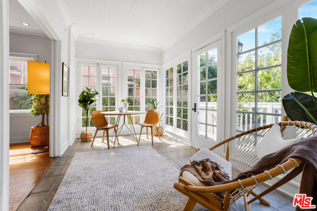 1663 Virginia Road Los Angeles, CA 90019 - Photo 3 of 25