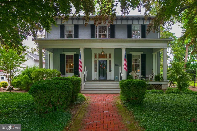 $999,900 | 417 East Washington Street, Charles Town, WV 25414