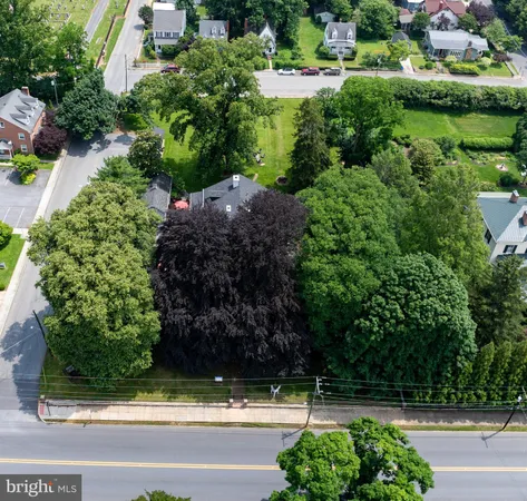 $975,000 | 417 East Washington Street, Charles Town, WV 25414