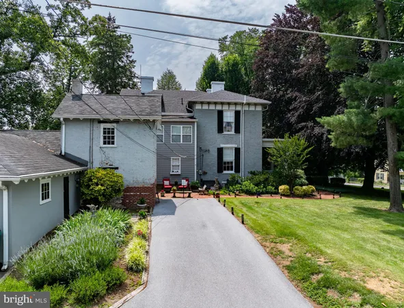 $975,000 | 417 East Washington Street, Charles Town, WV 25414