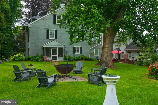 $975,000 | 417 East Washington Street, Charles Town, WV 25414