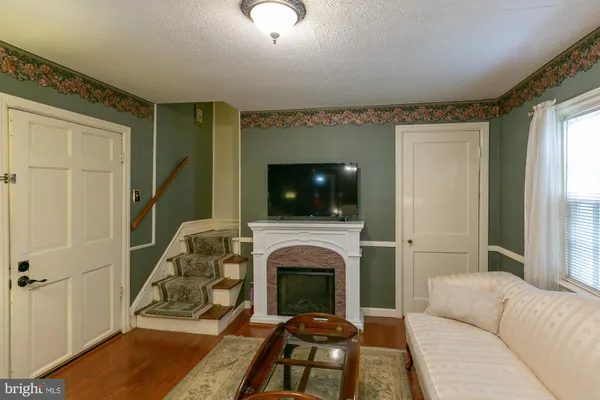 $975,000 | 417 East Washington Street, Charles Town, WV 25414