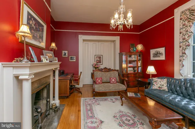 $999,900 | 417 East Washington Street, Charles Town, WV 25414