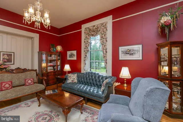 $999,900 | 417 East Washington Street, Charles Town, WV 25414