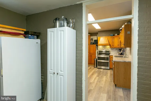 $999,900 | 417 East Washington Street, Charles Town, WV 25414