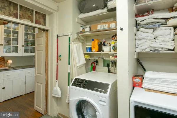 $975,000 | 417 East Washington Street, Charles Town, WV 25414