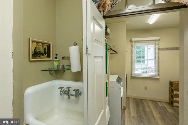 $999,900 | 417 East Washington Street, Charles Town, WV 25414