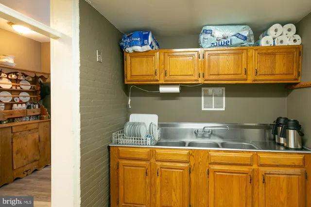 $999,900 | 417 East Washington Street, Charles Town, WV 25414