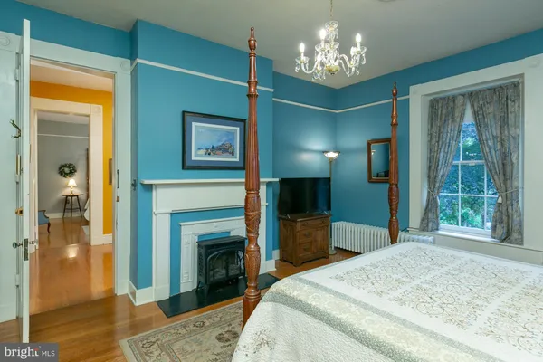 $975,000 | 417 East Washington Street, Charles Town, WV 25414