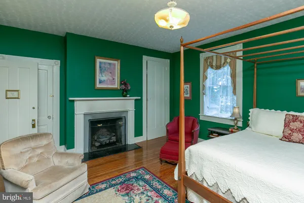 $975,000 | 417 East Washington Street, Charles Town, WV 25414