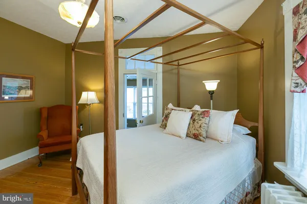 $975,000 | 417 East Washington Street, Charles Town, WV 25414