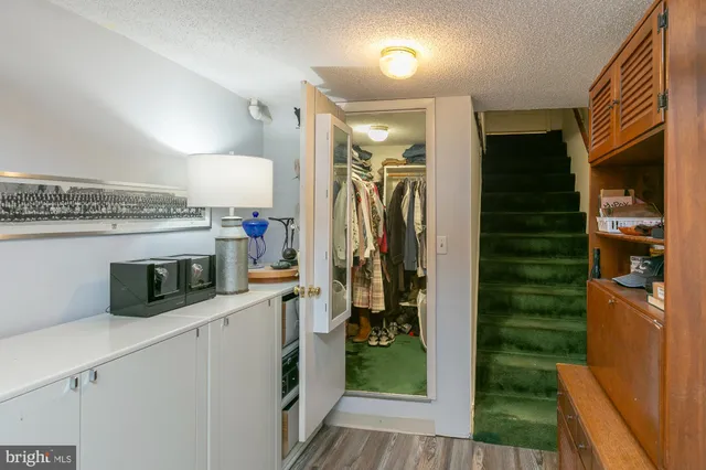 $999,900 | 417 East Washington Street, Charles Town, WV 25414