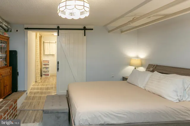 $999,900 | 417 East Washington Street, Charles Town, WV 25414