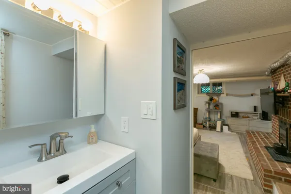 $975,000 | 417 East Washington Street, Charles Town, WV 25414