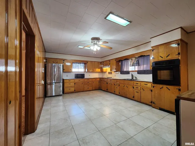 $99,900 | 2308 Alexander Street, Murphysboro, IL 62966