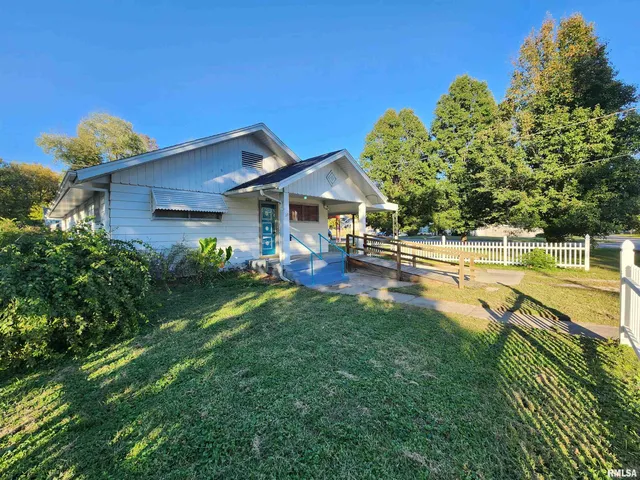 $99,900 | 2308 Alexander Street, Murphysboro, IL 62966