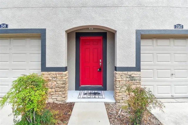 $274,988 | 2547 Lexington Oak Drive, Brandon, FL 33511