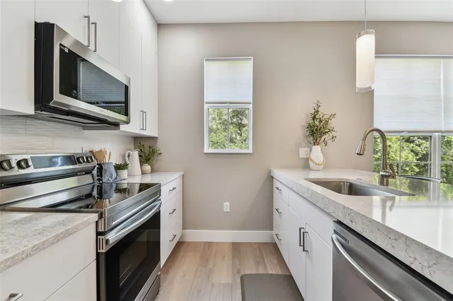 $274,988 | 2547 Lexington Oak Drive, Brandon, FL 33511