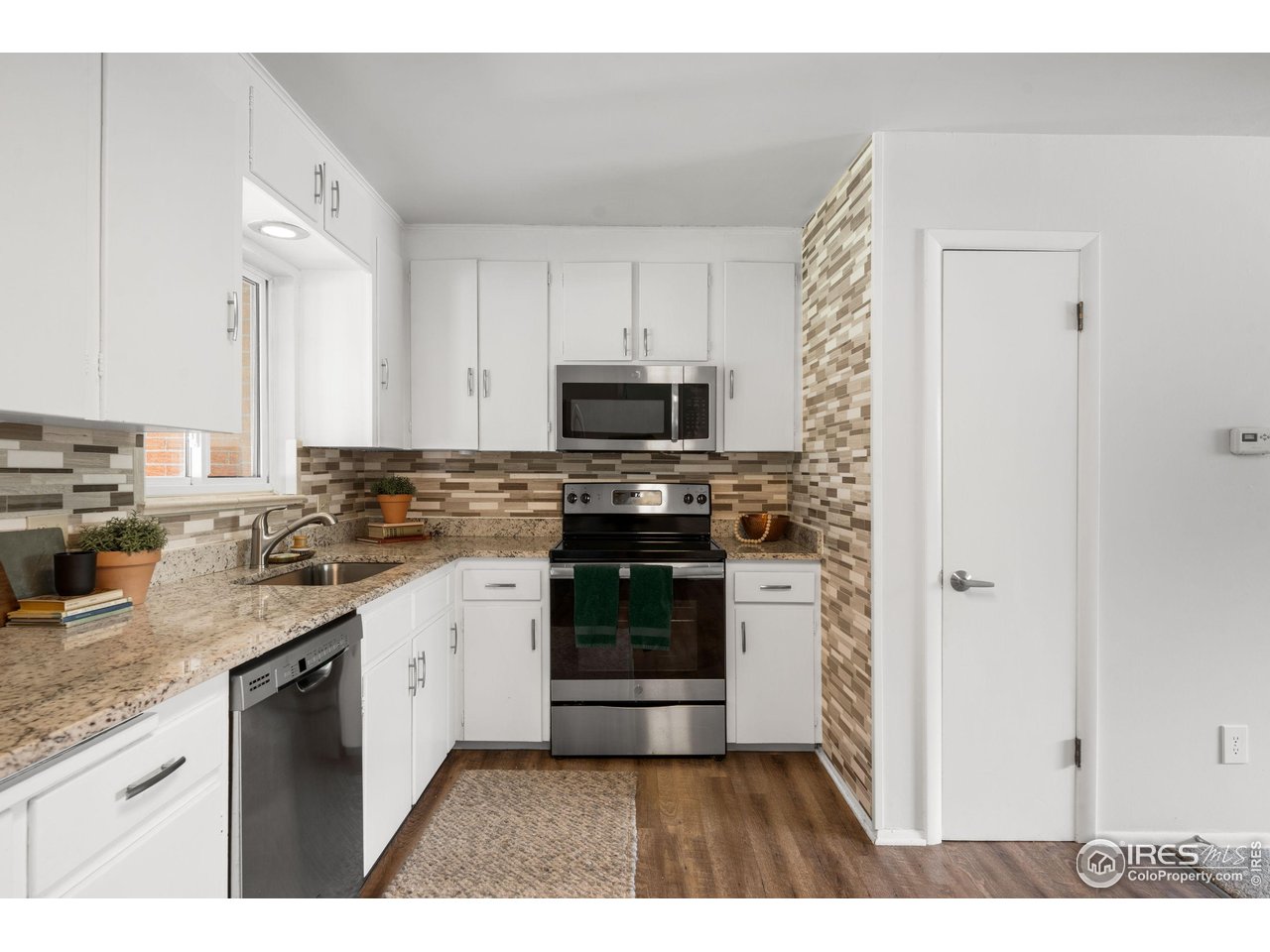 3322 Simms Street Wheat Ridge, CO 80033 - Photo 12 of 46 Gallery Image 12