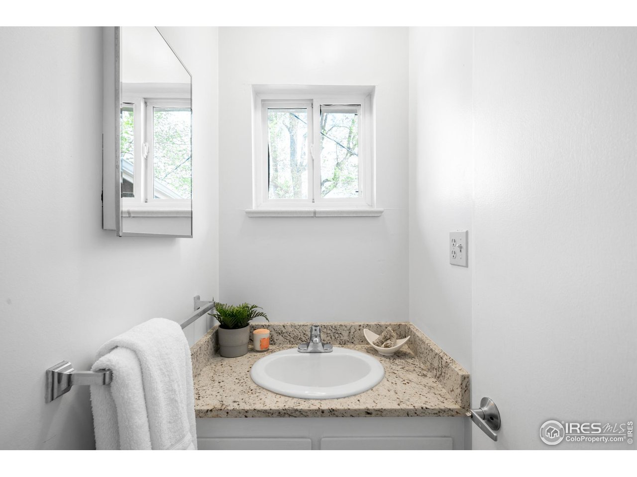 3322 Simms Street Wheat Ridge, CO 80033 - Photo 16 of 46 Gallery Image 16