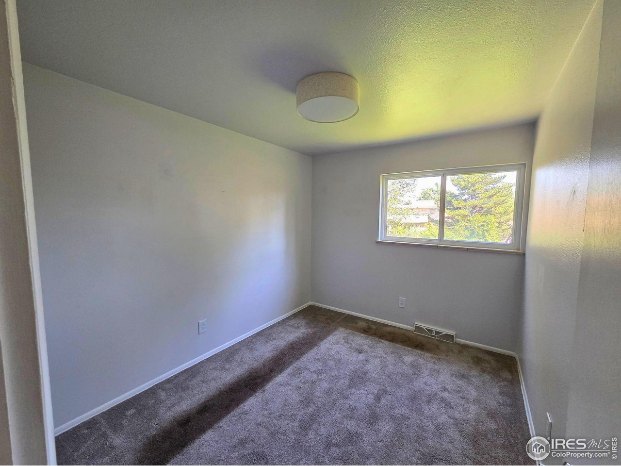 3322 Simms Street Wheat Ridge, CO 80033 - Photo 22 of 46 bedroom unstaged & unedited phone photo