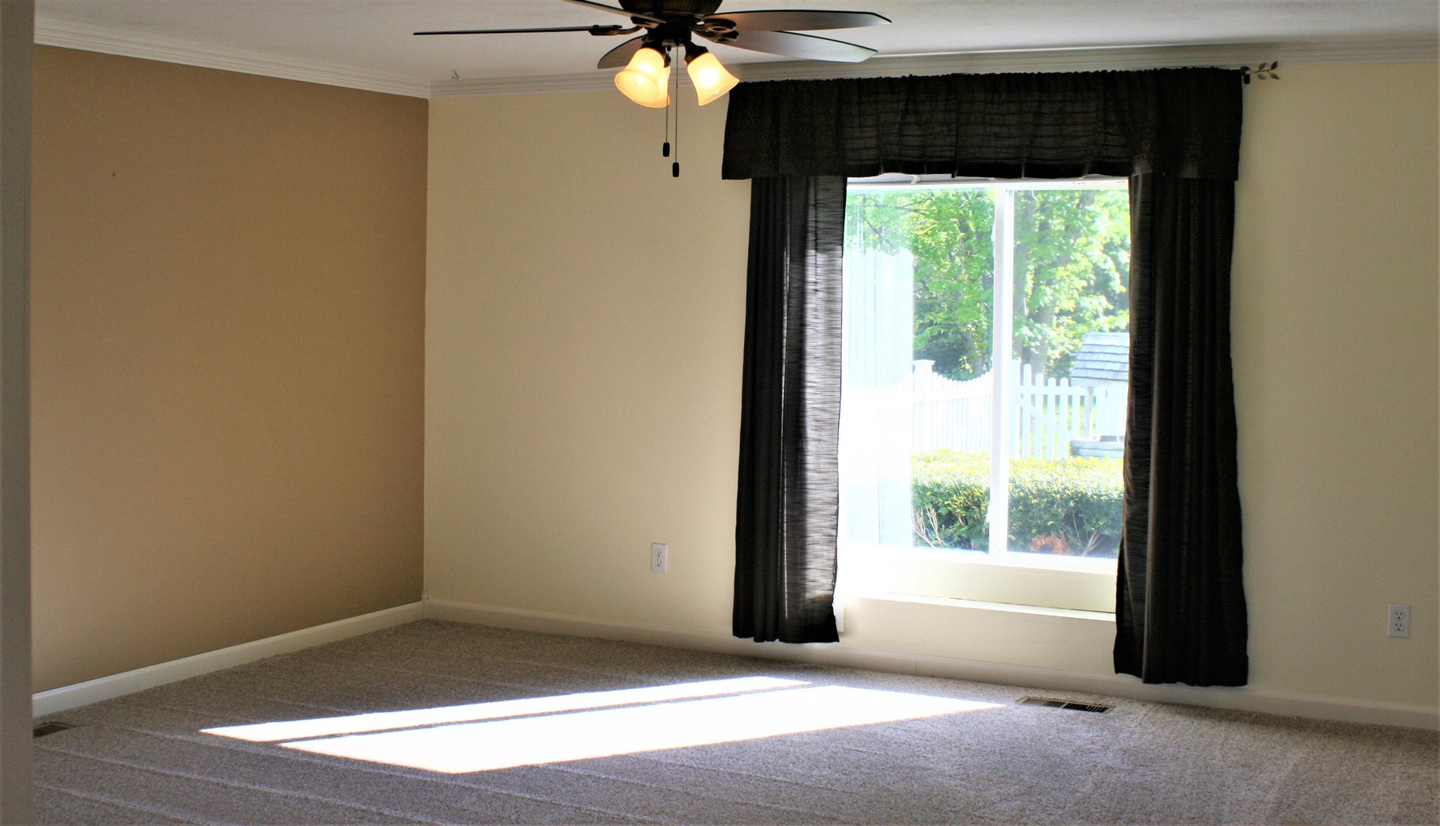 16421 Feighner Road Roanoke, IN 46783 - Photo 3 of 35