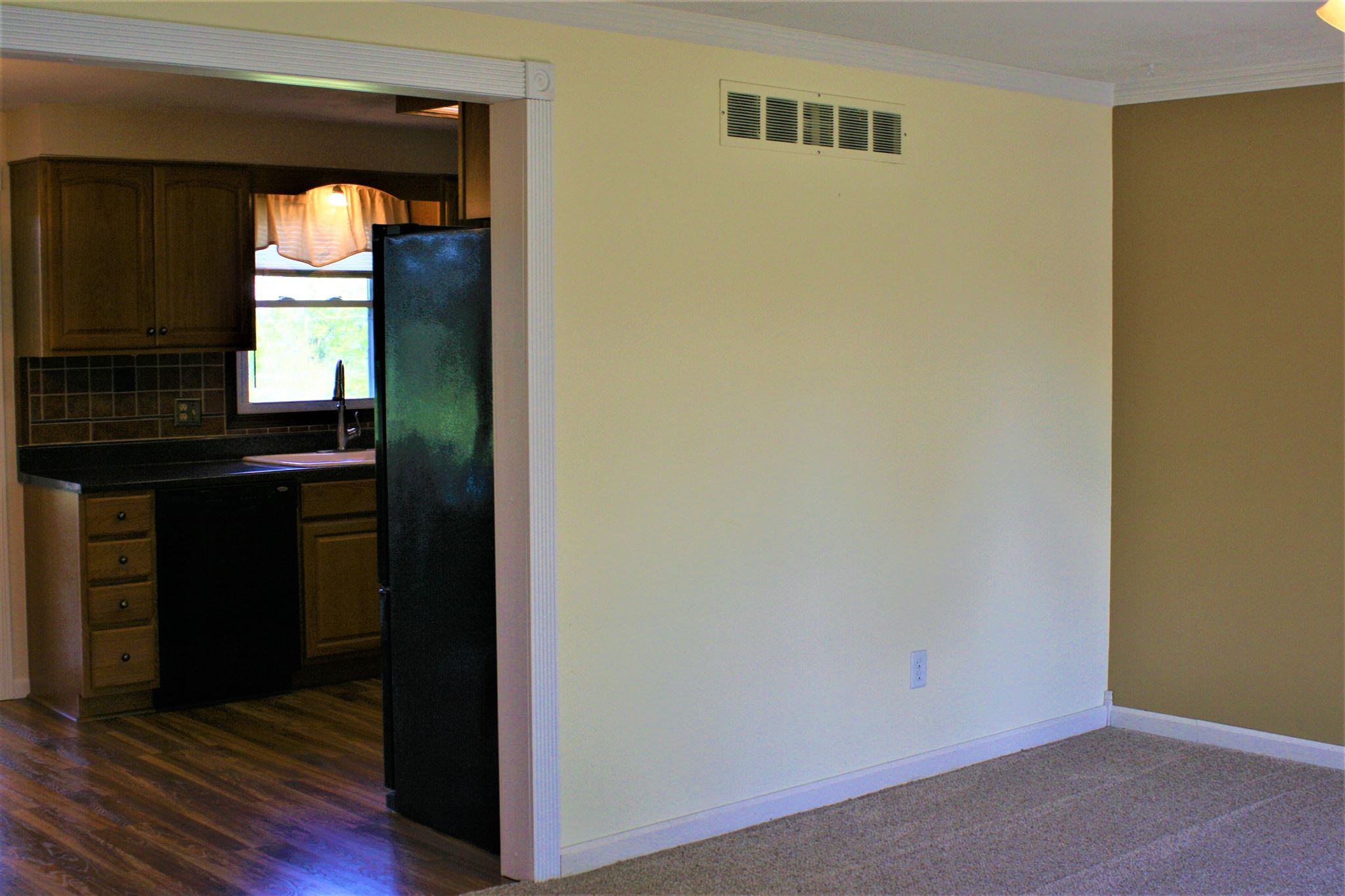 16421 Feighner Road Roanoke, IN 46783 - Photo 4 of 35