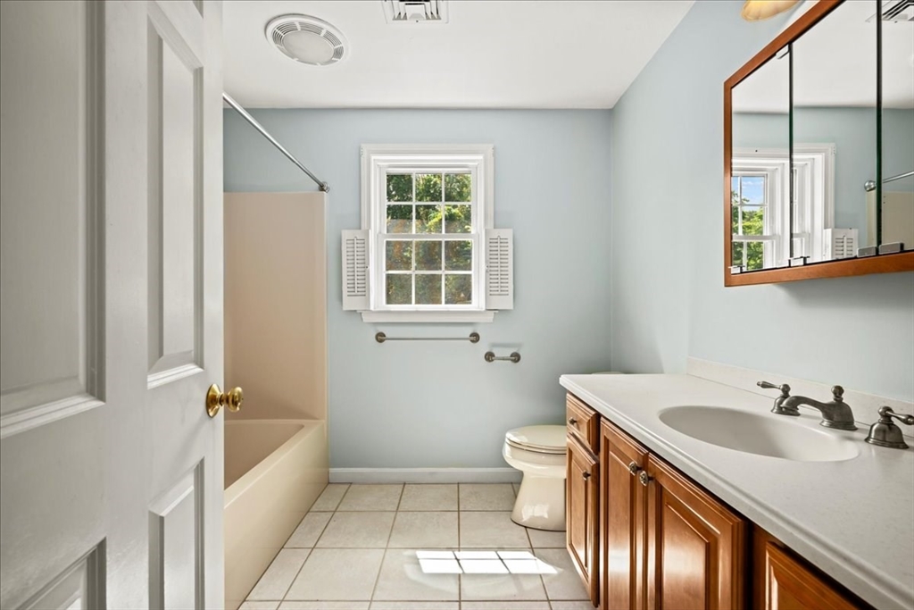 20 Hilltop Farm Road Auburn, MA 01501 - Photo 21 of 40