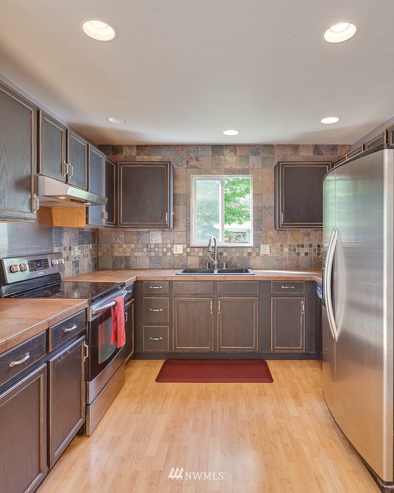 2061 Wagner Road Camano Island, WA 98282 - Photo 8 of 25 Gallery Image 8