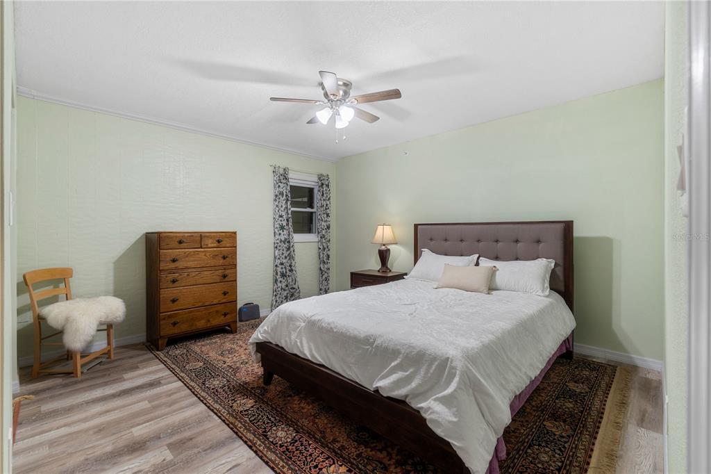 207 West Wheeler Road Seffner, FL 33584 - Photo 18 of 43