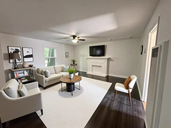 $249,000 | 400 North Jefferson Street, Kaufman, TX 75142