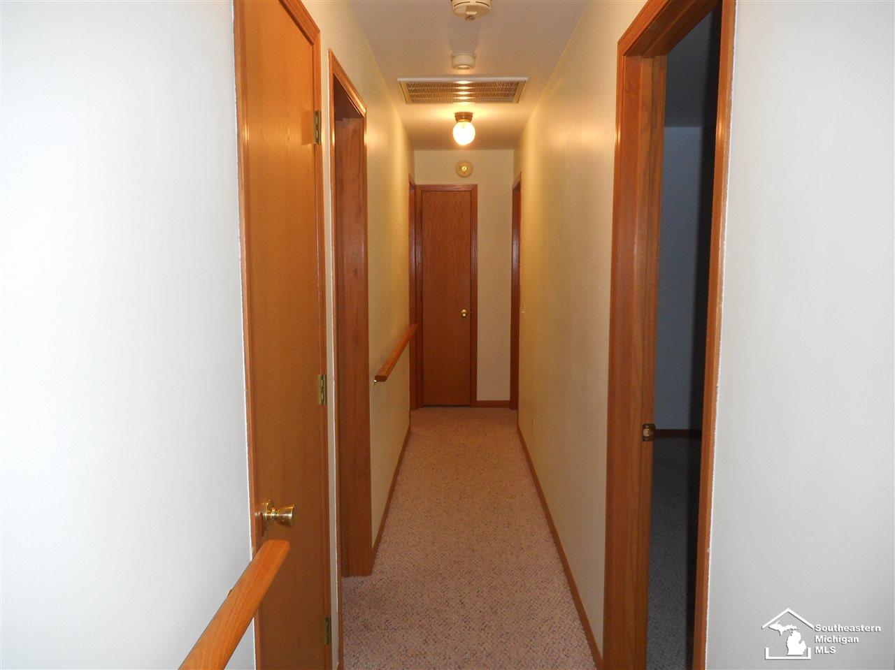 33983 Willow Road New Boston, MI 48164 - Photo 30 of 52 31317825-29.JPG