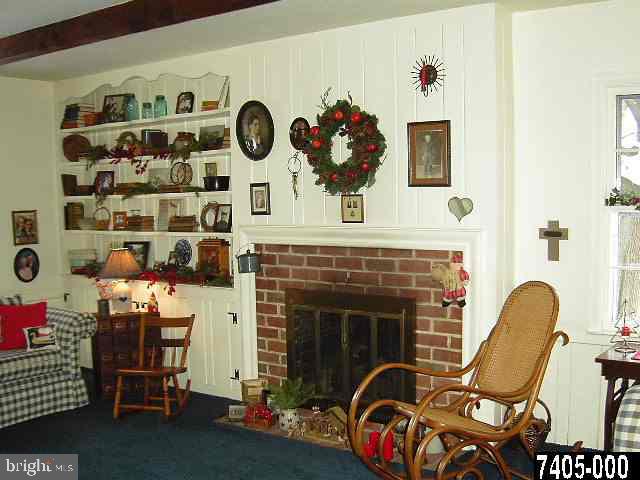 353 Creston Road York, PA 17403 - Photo 2 of 9 Gallery Image 2