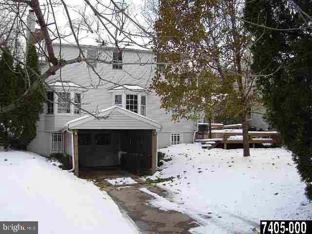 353 Creston Road York, PA 17403 - Photo 7 of 9 Gallery Image 7