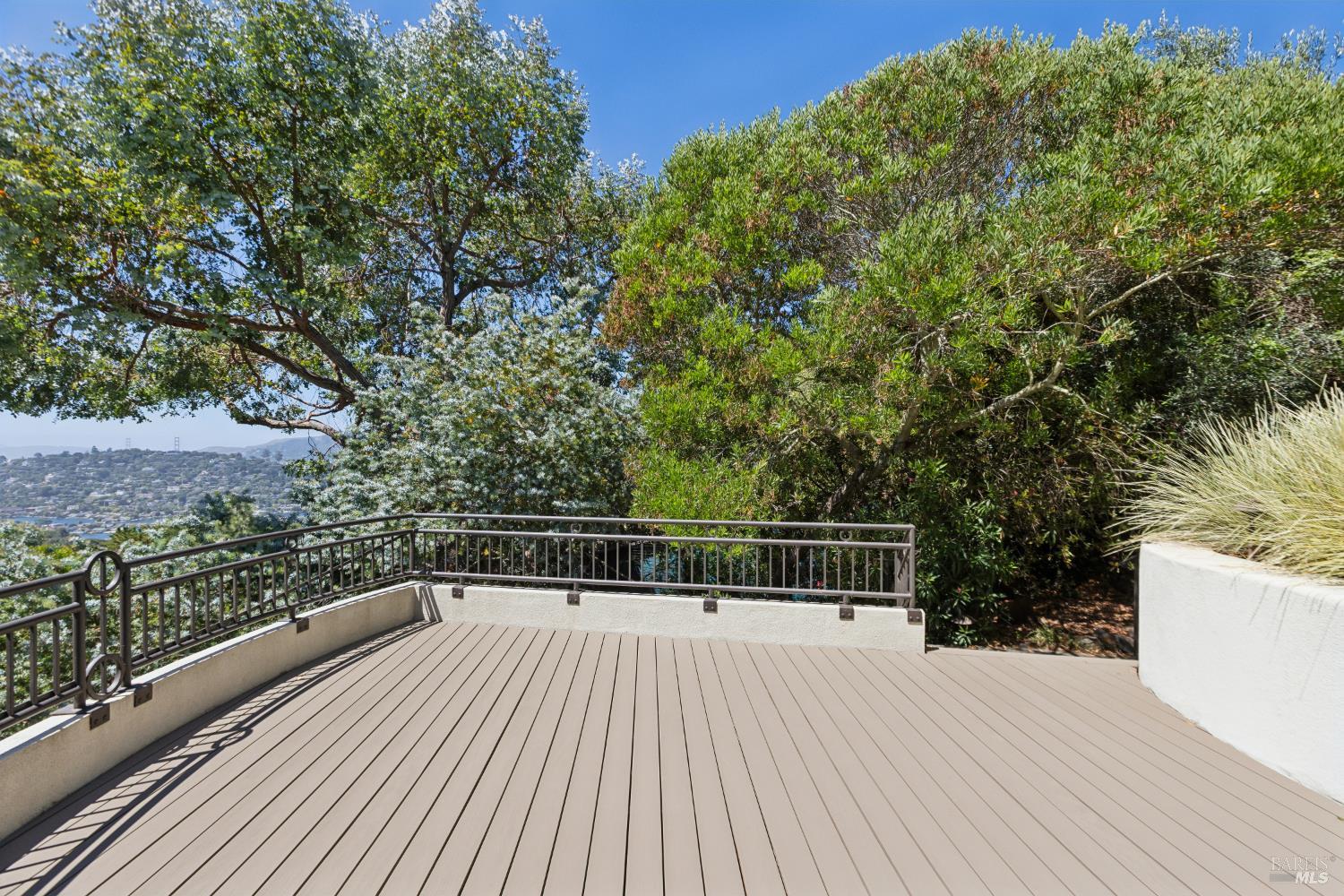 21 Tara Hill Road Tiburon, CA 94920 - Photo 34 of 52