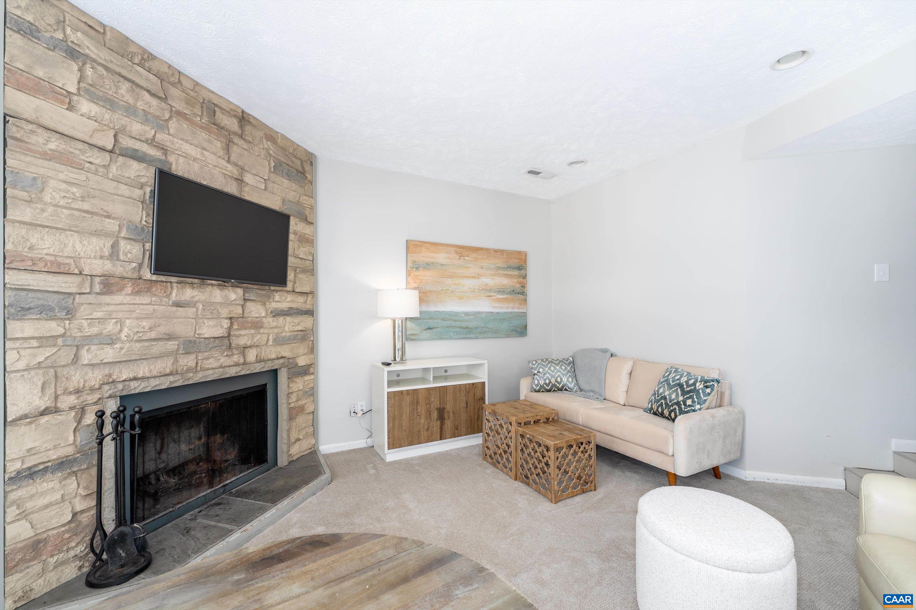 470 3 Ridges Roseland, VA 22967 - Photo 10 of 35