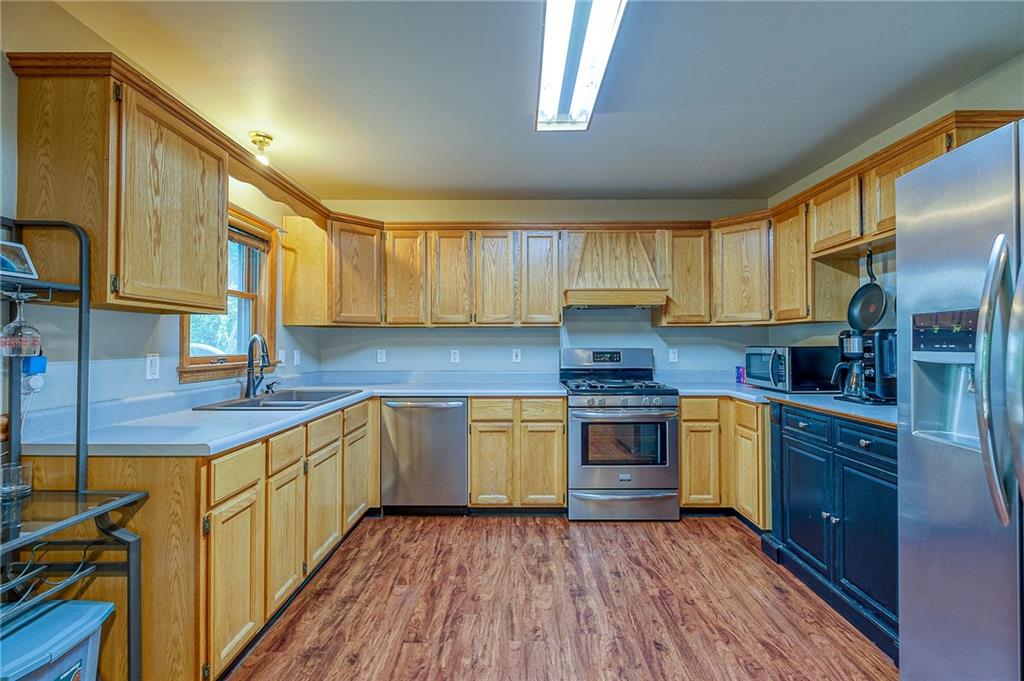1305 Eckert Road Monaca, PA 15061 - Photo 6 of 25 Gallery Image 6