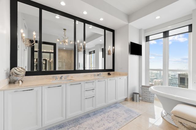 $4,299,000 | 11 East Walton Street, Unit 4802, Chicago, IL 60611