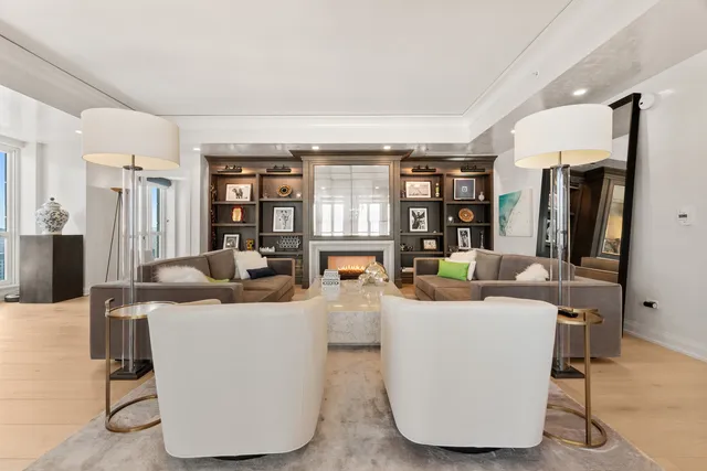 $4,299,000 | 11 East Walton Street, Unit 4802, Chicago, IL 60611