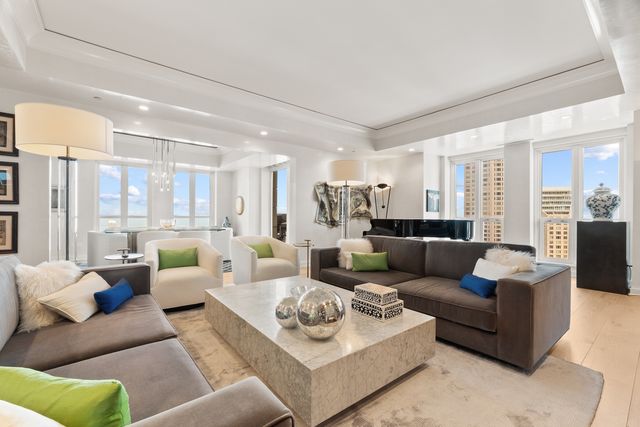 $4,299,000 | 11 East Walton Street, Unit 4802, Chicago, IL 60611