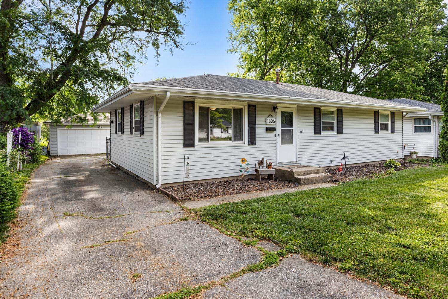 1306 Philo Road Urbana, IL 61802 - Photo 2 of 24