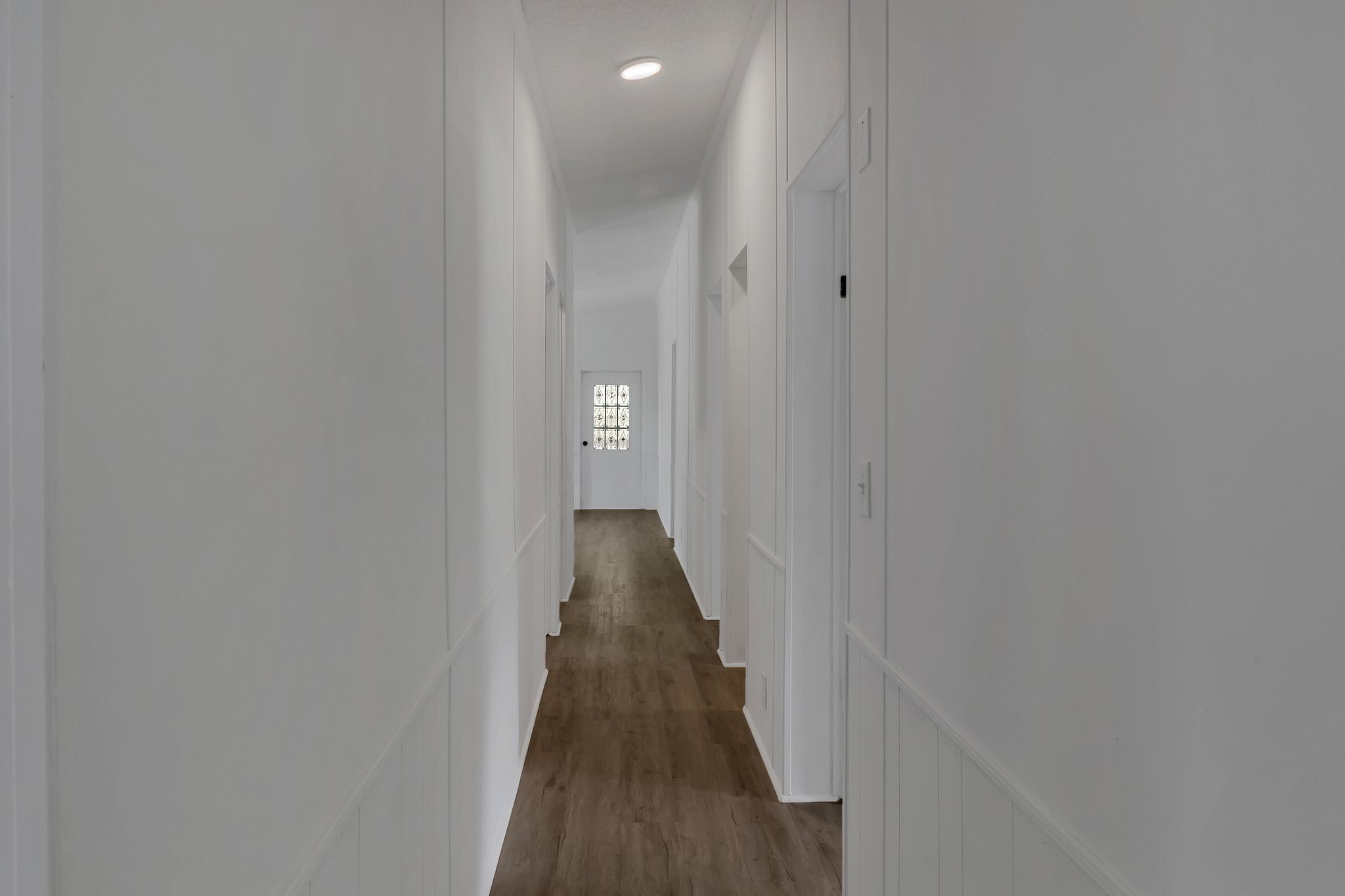 326 Highway 232 Dover, TN 37058 - Photo 20 of 38 a view of a hallway with wooden floor
