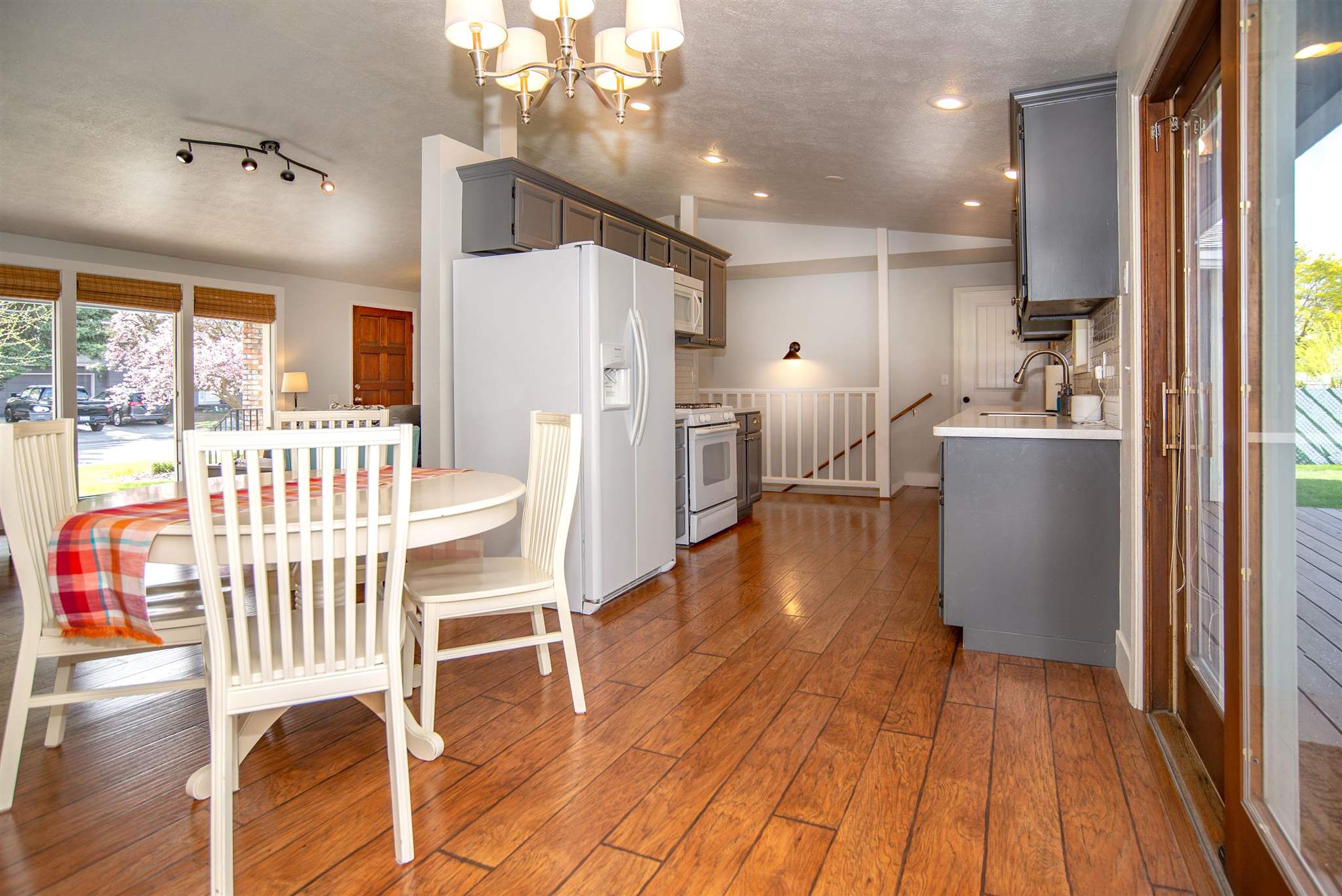 1712 South Evergreen Road Spokane Valley, WA 99216 - Photo 9 of 39