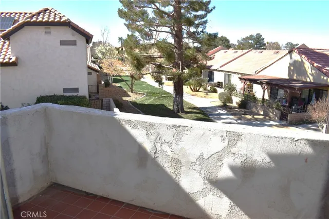 $279,000 | 19282 Pine Way, Apple Valley, CA 92308
