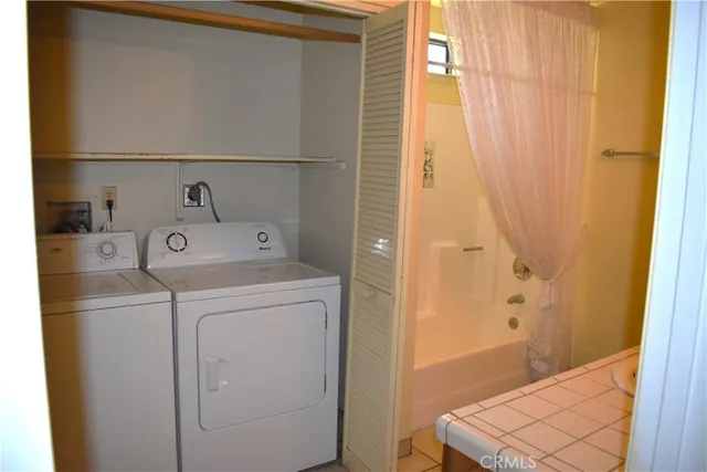 $279,000 | 19282 Pine Way, Apple Valley, CA 92308