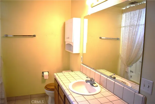 $279,000 | 19282 Pine Way, Apple Valley, CA 92308